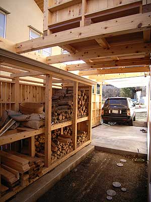 薪ストック棚
